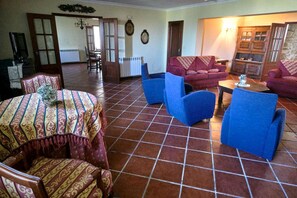 7 bedrooms