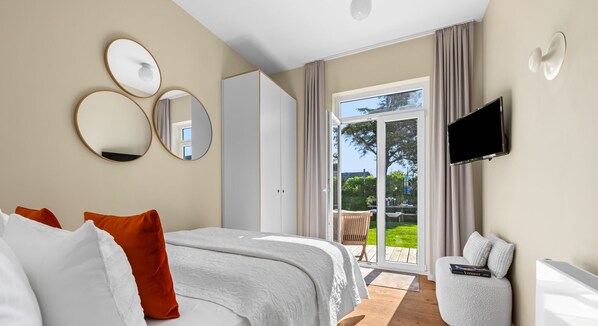 1 bedroom, free WiFi - White Ella only 150 m to the beach with terrace and garden (Sylt)