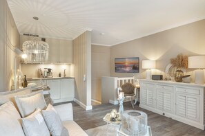 Fernseher, Stereoanlage