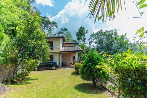 4-bedroom Green Oasis in Kandy
