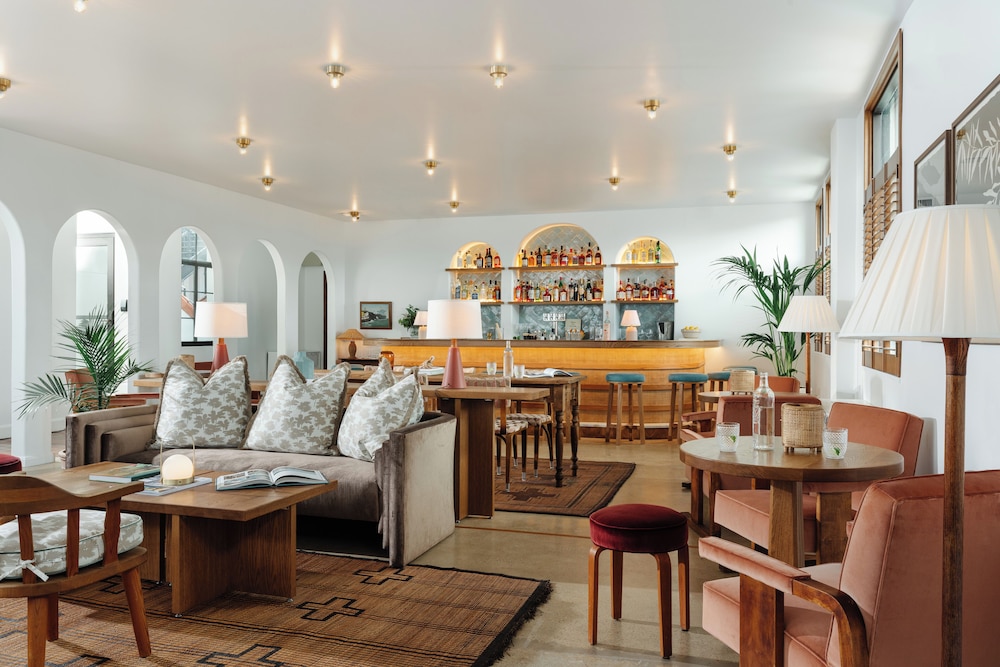 Common House Chattanooga by null