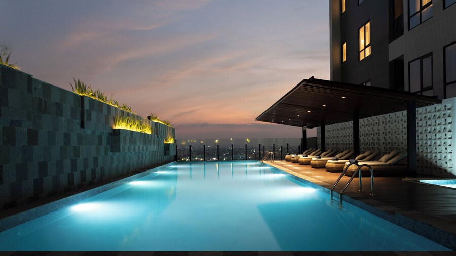 Somerset Queen City Semarang