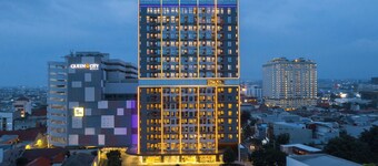 Somerset Queen City Semarang