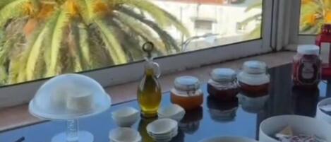 2 间酒吧/酒廊、钢琴酒吧、小酒馆