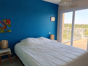 3 bedrooms, free WiFi - Villa with terrace 400m from the sea in Pleumeur-Bodou (Pleumeur-Bodou)