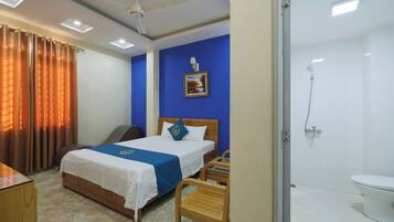 Deluxe Room, Partial Lake View | Desk, laptop workspace, free WiFi