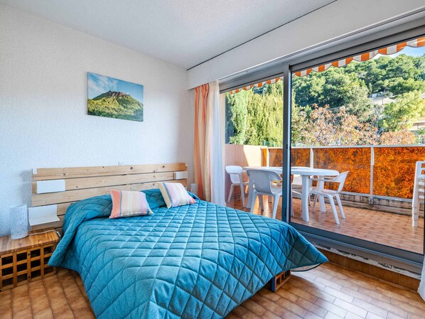 2 bedrooms, free WiFi