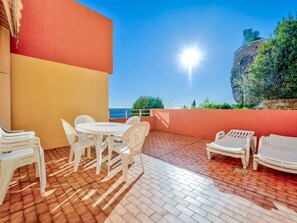 Outdoor dining - Apartment 6 people, sea view, Wi-Fi included (Roquebrune-Cap-Martin)