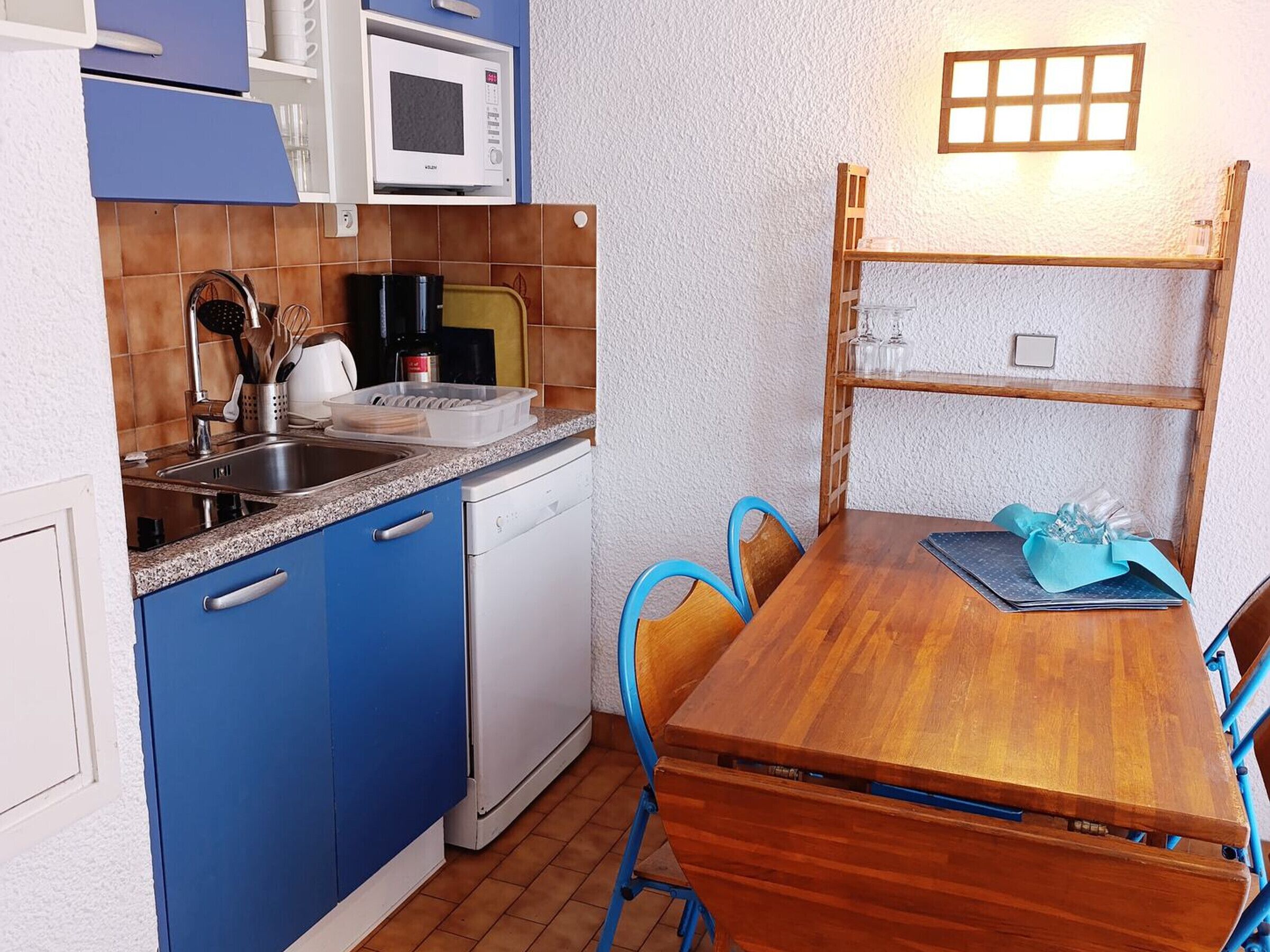 雪櫃、微波爐、洗碗機、咖啡機/沖茶器