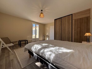 5 bedrooms, free WiFi