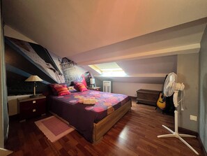 3 camere, ferro/asse da stiro, Wi-Fi gratuito, lenzuola