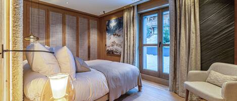 3 chambres, bureau, accĂšs au Wi-Fi (inclus), literie fournie