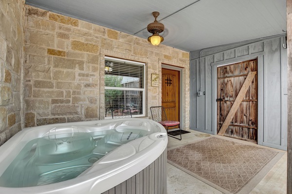 Indoor spa tub