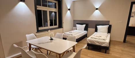 1 bedroom, WiFi, bed sheets