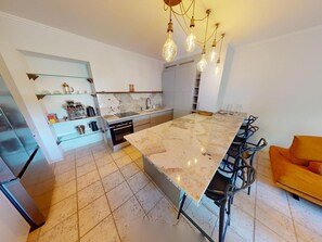 Fridge, microwave - Quiet 2P with terrace and garden, parking and pool (Menton)