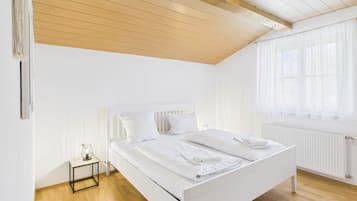 1 bedroom, WiFi, bed sheets