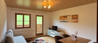 CROWN LIVING Apartment for 10 People, 3 Bedrooms, Kitchen, 2 Bathrooms