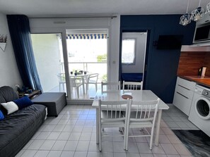 Interior - 1-Bedroom Apartment, Elevator, Cap d'Agde (Cap d'Agde)