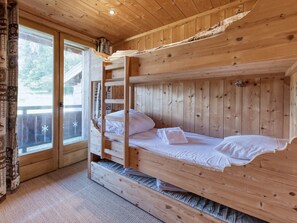6 habitaciones, wifi gratis y ropa de cama