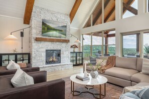 Smart TV, fireplace, ping pong