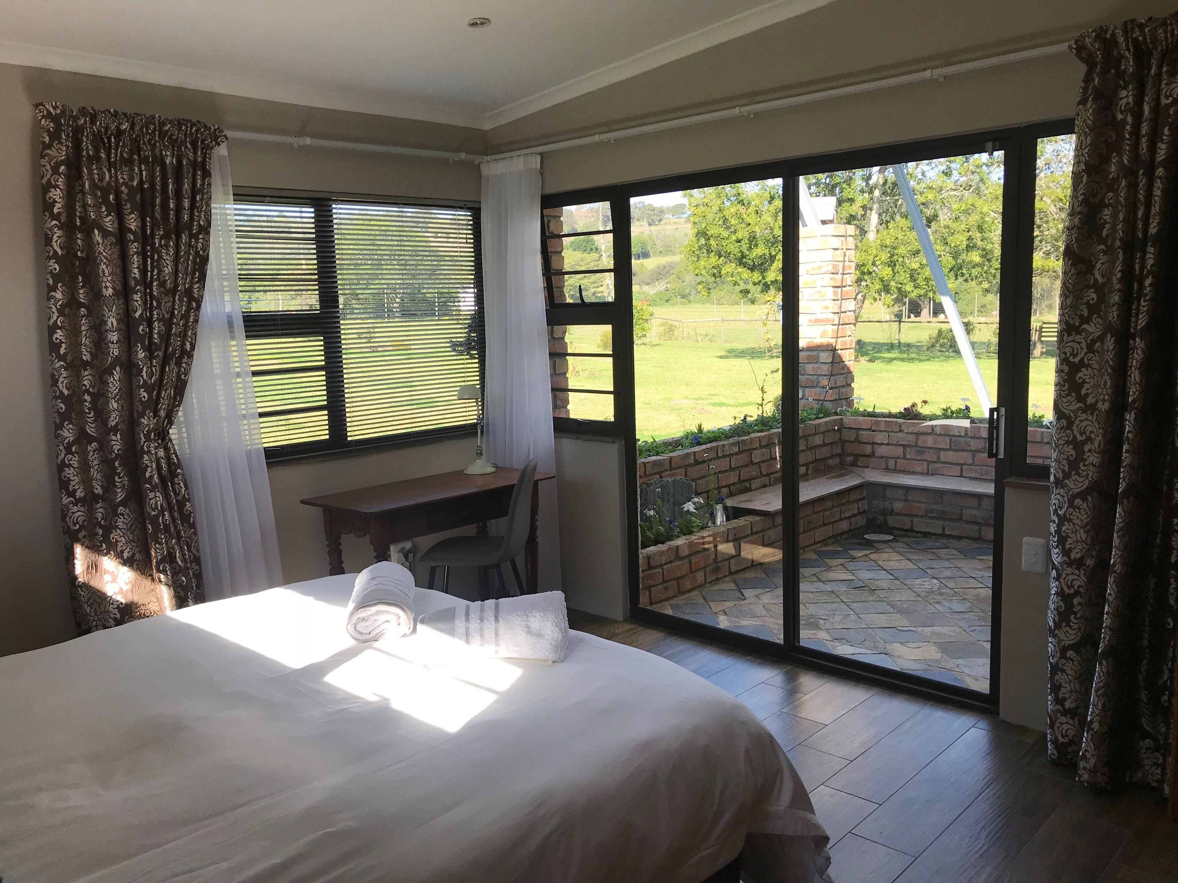 Casa de campo Premium, vistas al jardín | Decoración individual, mobiliario individual, escritorio