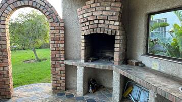 Luxury Cottage | Terrace/patio