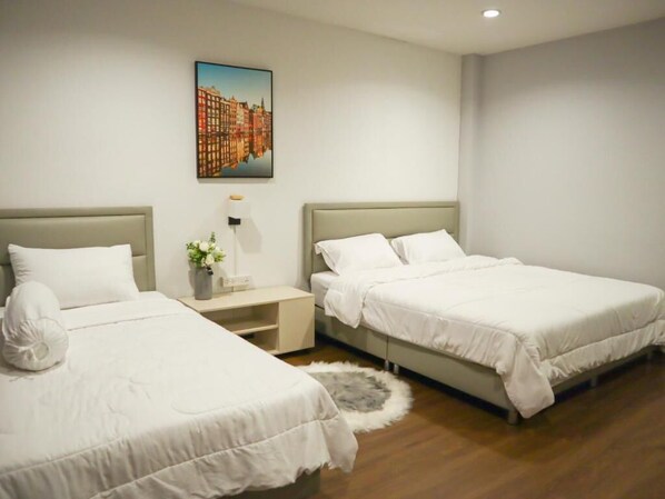 Standard Triple Room with Shared Bathroom