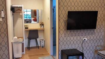 Family Quadruple Room with Private Bathroom | Premium bedding, laptop workspace, blackout curtains