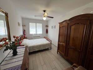 2 bedrooms