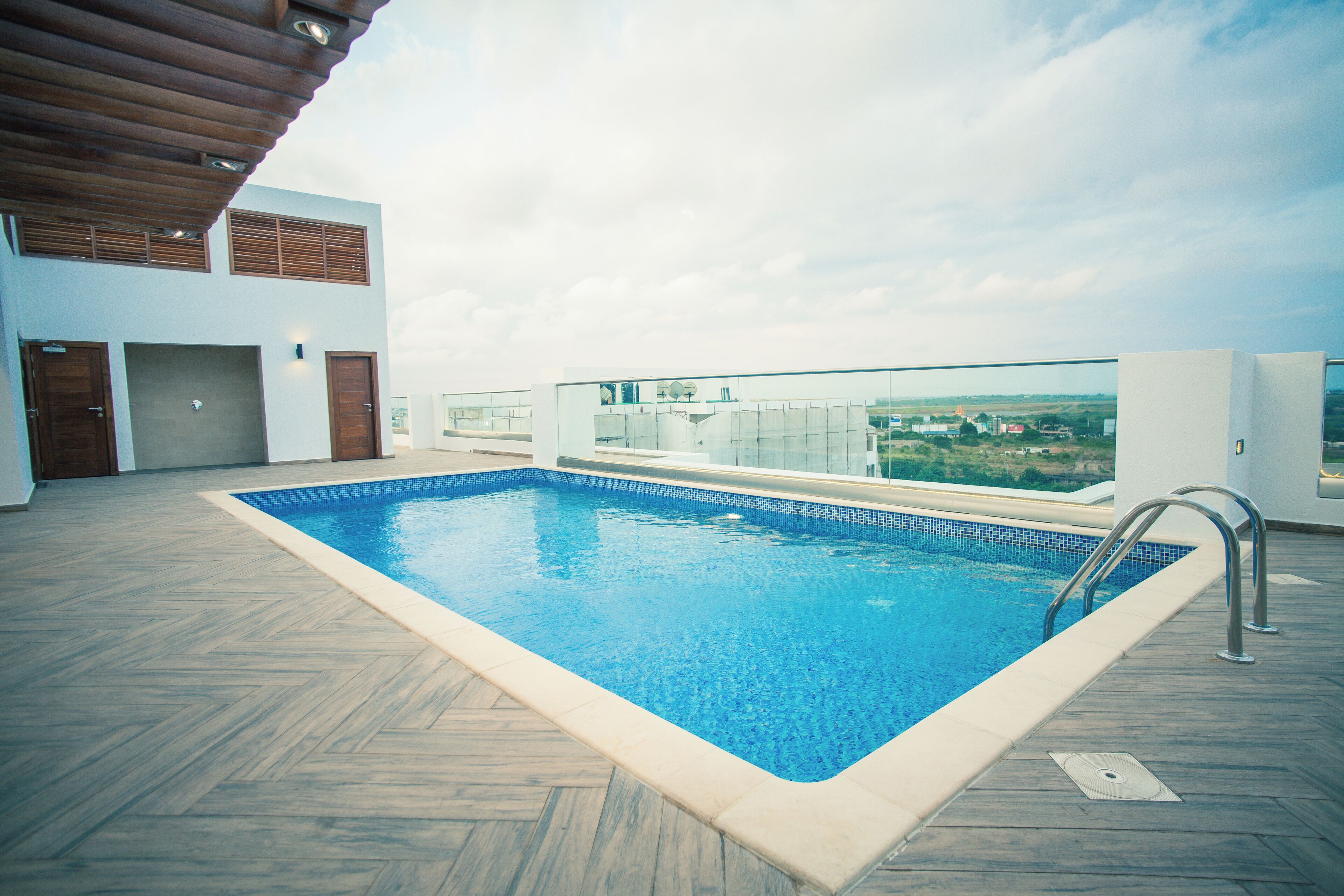 Una piscina cubierta