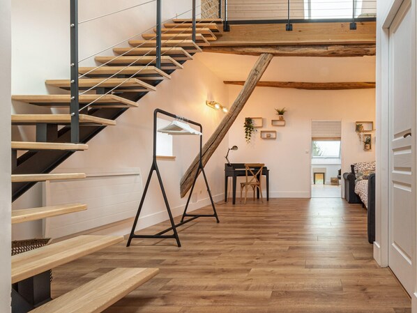 Interior - Renovated house by the Ognon with large garden and private beach (Cenans)