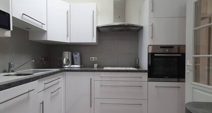 4-Bedroom House near Beach, Forest, Wi-Fi, 8 pax