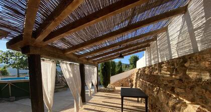 Cozy Cottage in Almicerán Valley: Adventure & Serenity Near Sierra de Cazorla
