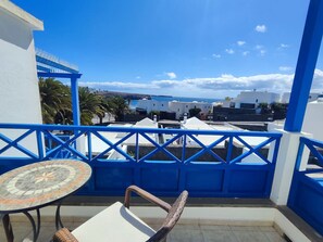 Property grounds - Casa del mar - heated swimming pool (Playa Blanca)