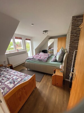 3 Schlafzimmer, Bügeleisen/Bügelbrett, kostenloses WLAN, Bettwäsche