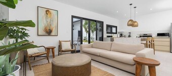 BRAND NEW 2BR2BPalapaBBQPrivate Pool@Baby Beach