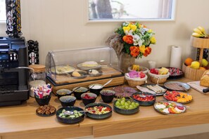Dagelijks ontbijtbuffet (toeslag)