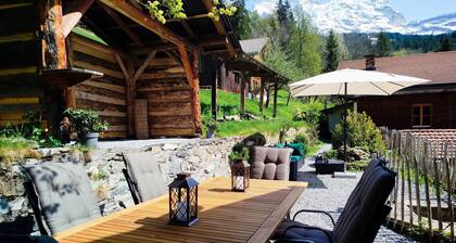 Chalet With Fireplace, Hot Tub, Mountain Views