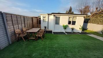 Cabin | Outdoor dining