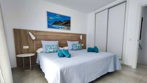3 bedrooms, iron/ironing board, WiFi (free), bed sheets - Villa Anny, heated pool, ideal for families! (PLAYA BLANCA)