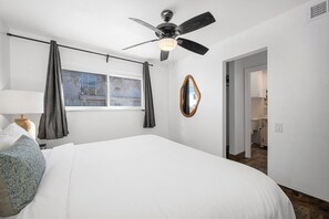 3 bedrooms, travel crib, WiFi, bed sheets