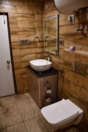 Dusche, Handtücher, Seife, Shampoo
