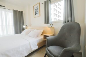 1 chambre, fer et planche à repasser, Wi-Fi, draps fournis