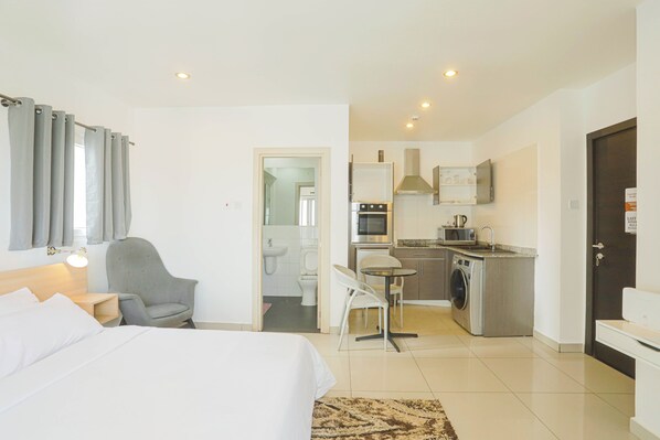 1 bedroom, iron/ironing board, free WiFi, bed sheets