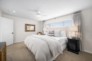 6 bedrooms, free WiFi, bed sheets