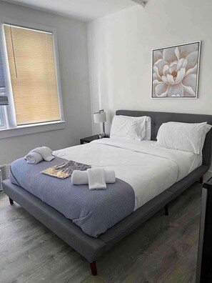 Iron/ironing board, WiFi, bed sheets - Modern Beachfront Studio 305 (Ocean City)