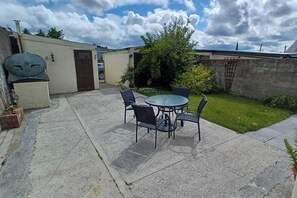 獨棟房屋 | 室外用餐