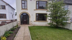 House | Exterior - Abbeyfeale Home-sleeps 6 -private Garden (Abbeyfeale)