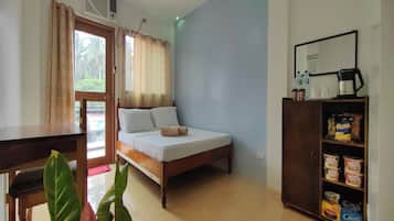 Standard Double Room | Desk, free WiFi, bed sheets