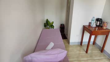 Standard Single Room | Desk, free WiFi, bed sheets